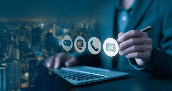 using laptop show icon address 600nw 2521386695